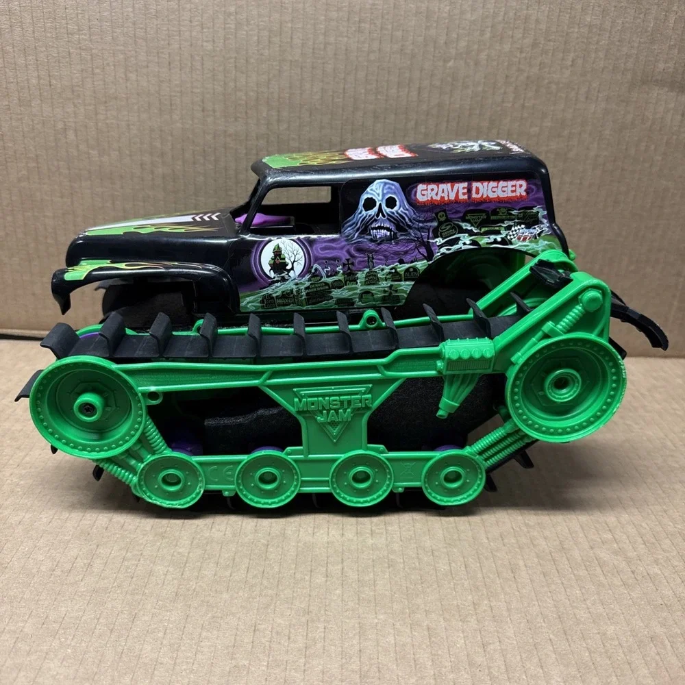 Monster Jam Grave Digger Trax RC All-Terrain Vehicle,‎ 1:15 Scale Toy Truck Only